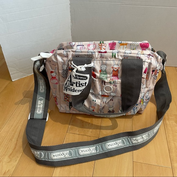 Lesportsac Handbags - New lesportsac fifi crossbody